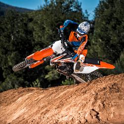 KTM 125 SX MY 2017 Action 01